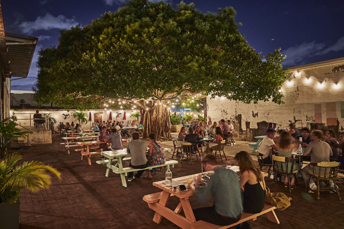 Leisure dining options